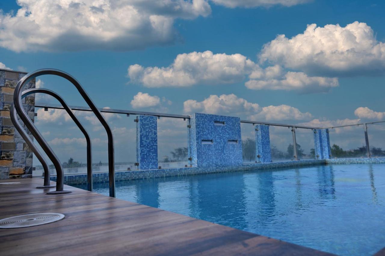 Hotel Silver Land New Digha With Rooftop Pool Extérieur photo