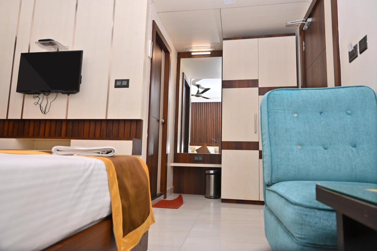 Hotel Silver Land New Digha With Rooftop Pool Extérieur photo