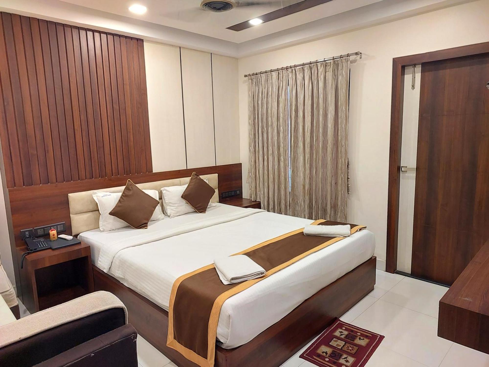 Hotel Silver Land New Digha With Rooftop Pool Extérieur photo